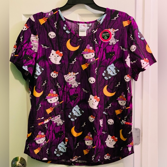 Scrubstar Tops - Hello Kitty Size L Scrub Top Scrubstar woman’s Nurse Halloween 3 Pockets New